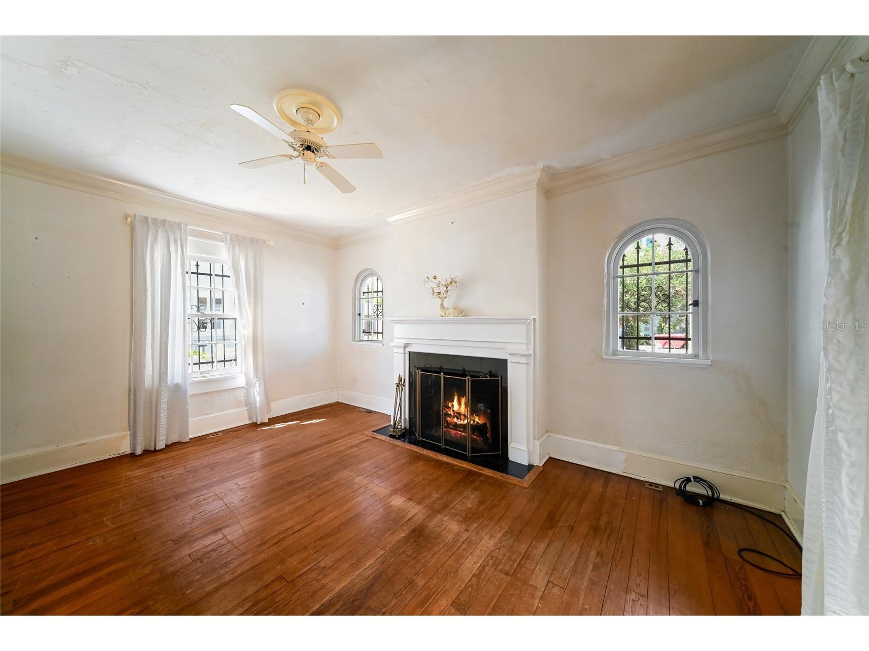 411 Burns Court Sarasota FL 34236 A4694679 image4