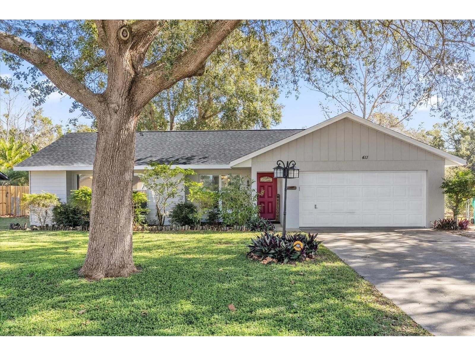 411 Cherry Tree Street Eustis FL 32726 V4946894 image1