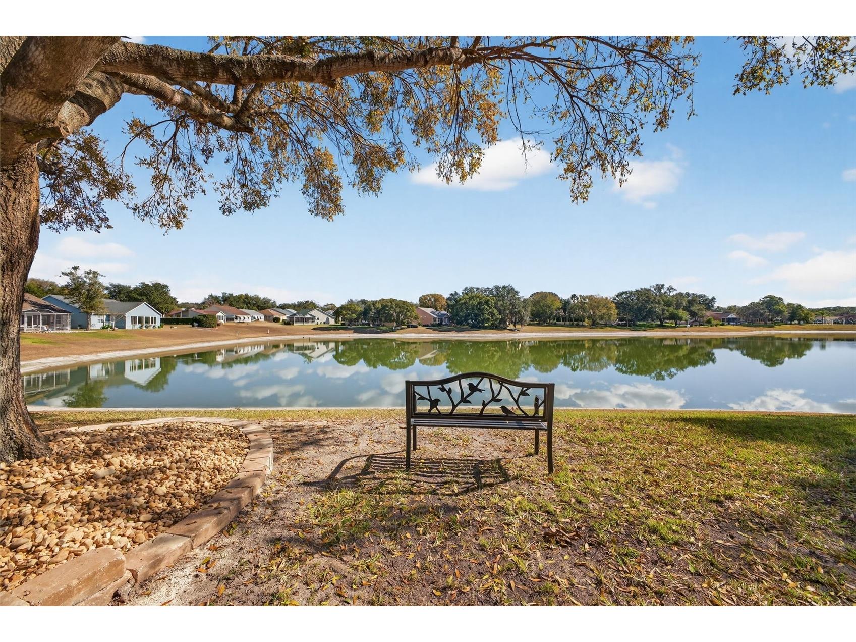 411 Del Mar Drive Lady Lake FL 32159 G5107378 image2