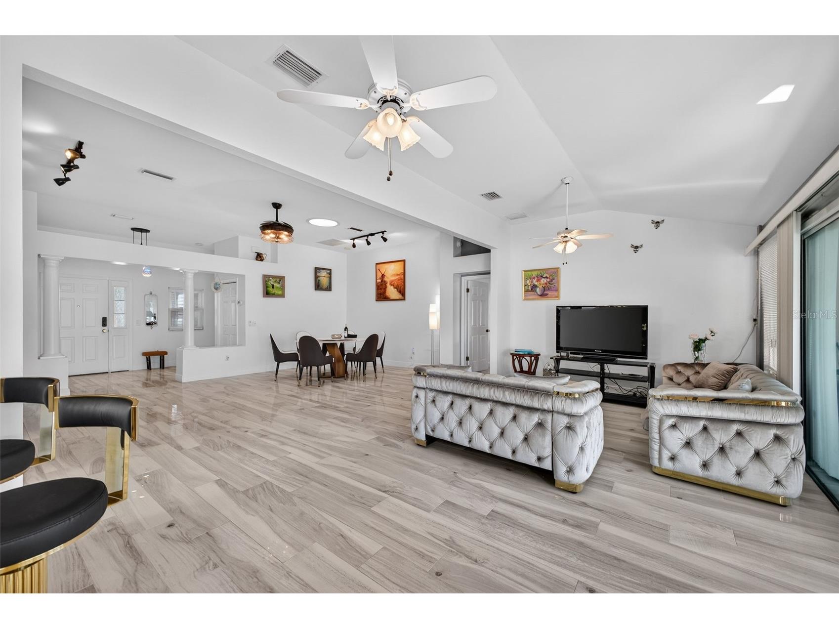 411 Del Mar Drive Lady Lake FL 32159 G5107378 image5
