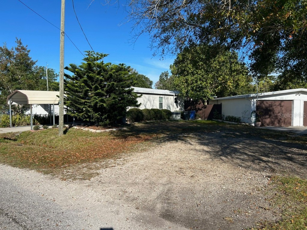 411 Domino Drive S Ruskin FL 33570 T3503622 image1