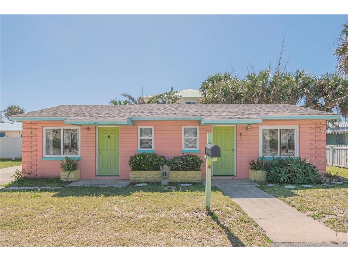 411 Esther Street #411 & 413 New Smyrna Beach FL 32169 FC299570 image1