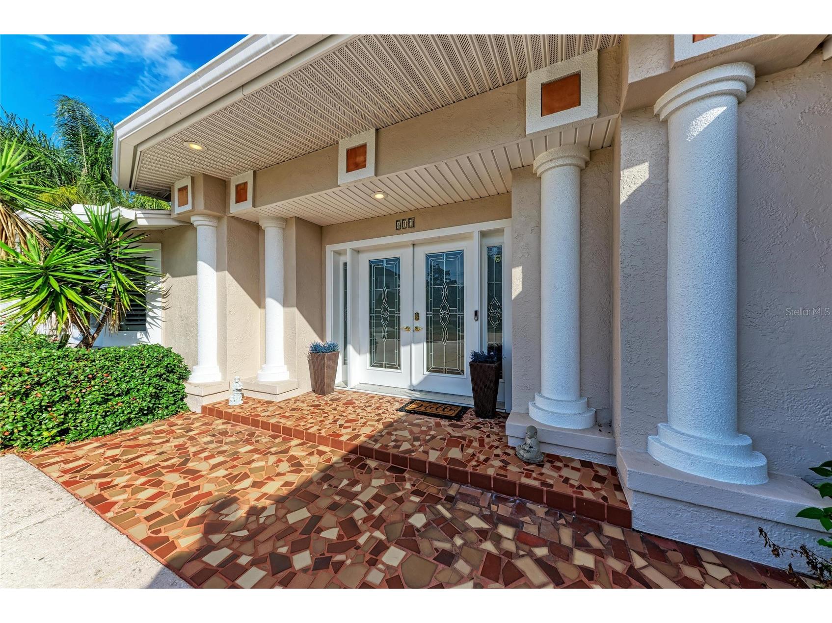 411 Harbor View Lane Largo FL 33770 A4678091 image2