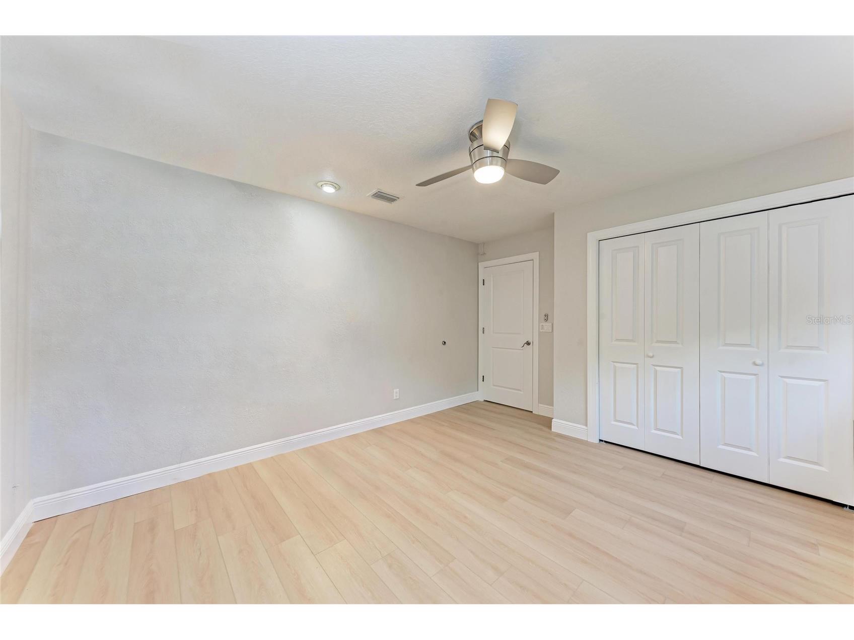 411 Harbor View Lane Largo FL 33770 A4678091 image24