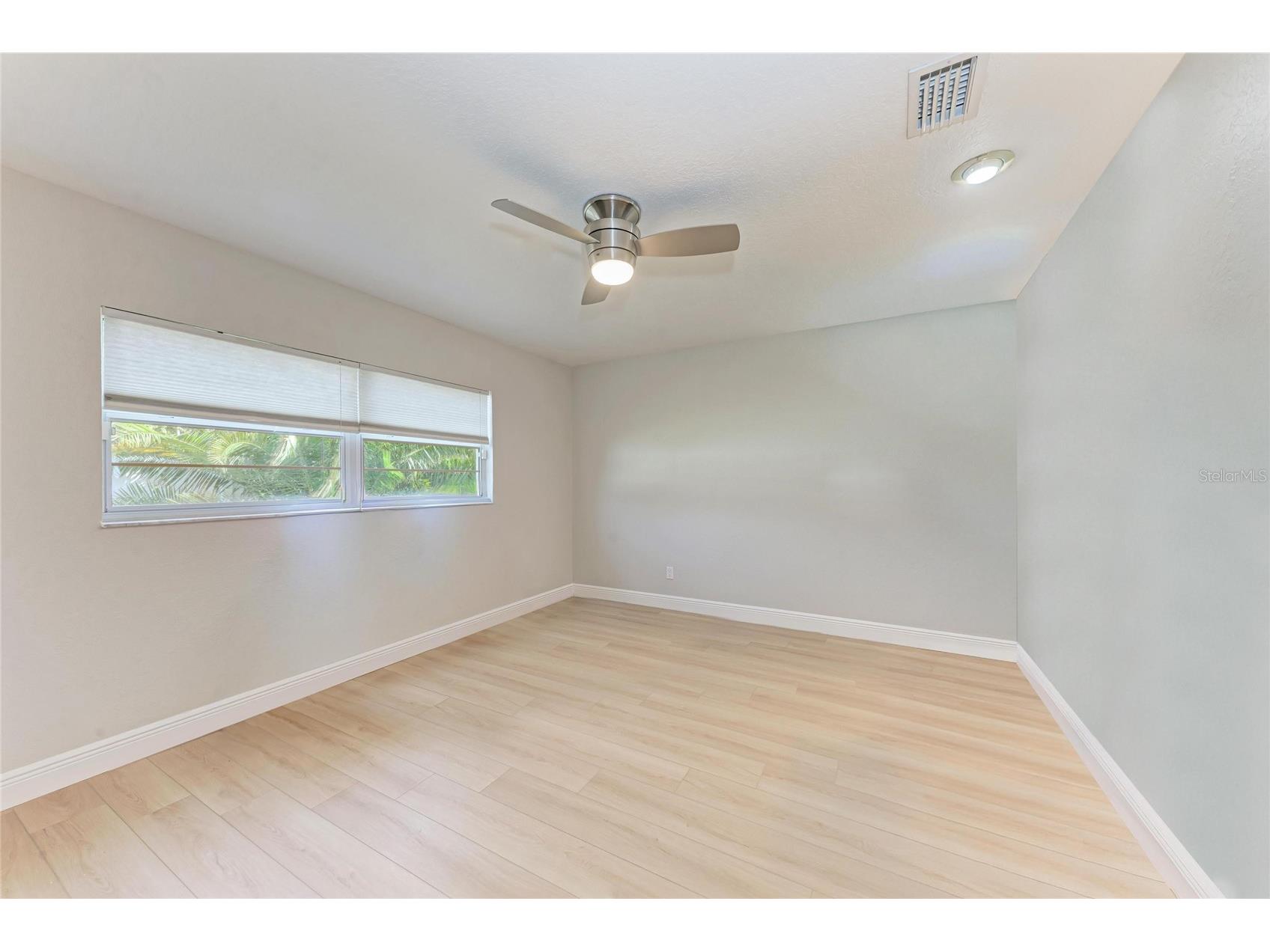 411 Harbor View Lane Largo FL 33770 A4678091 image26