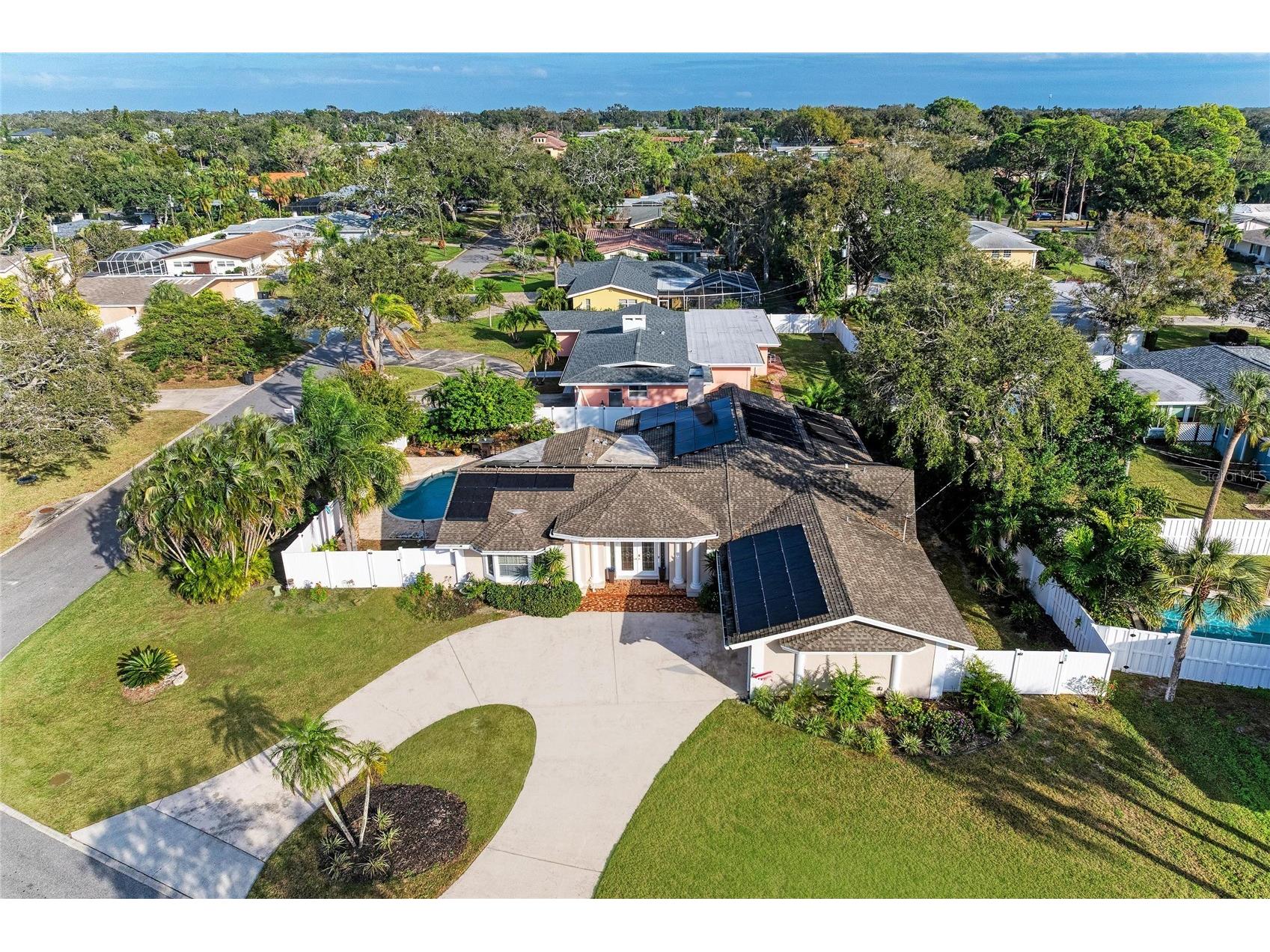 411 Harbor View Lane Largo FL 33770 A4678091 image3