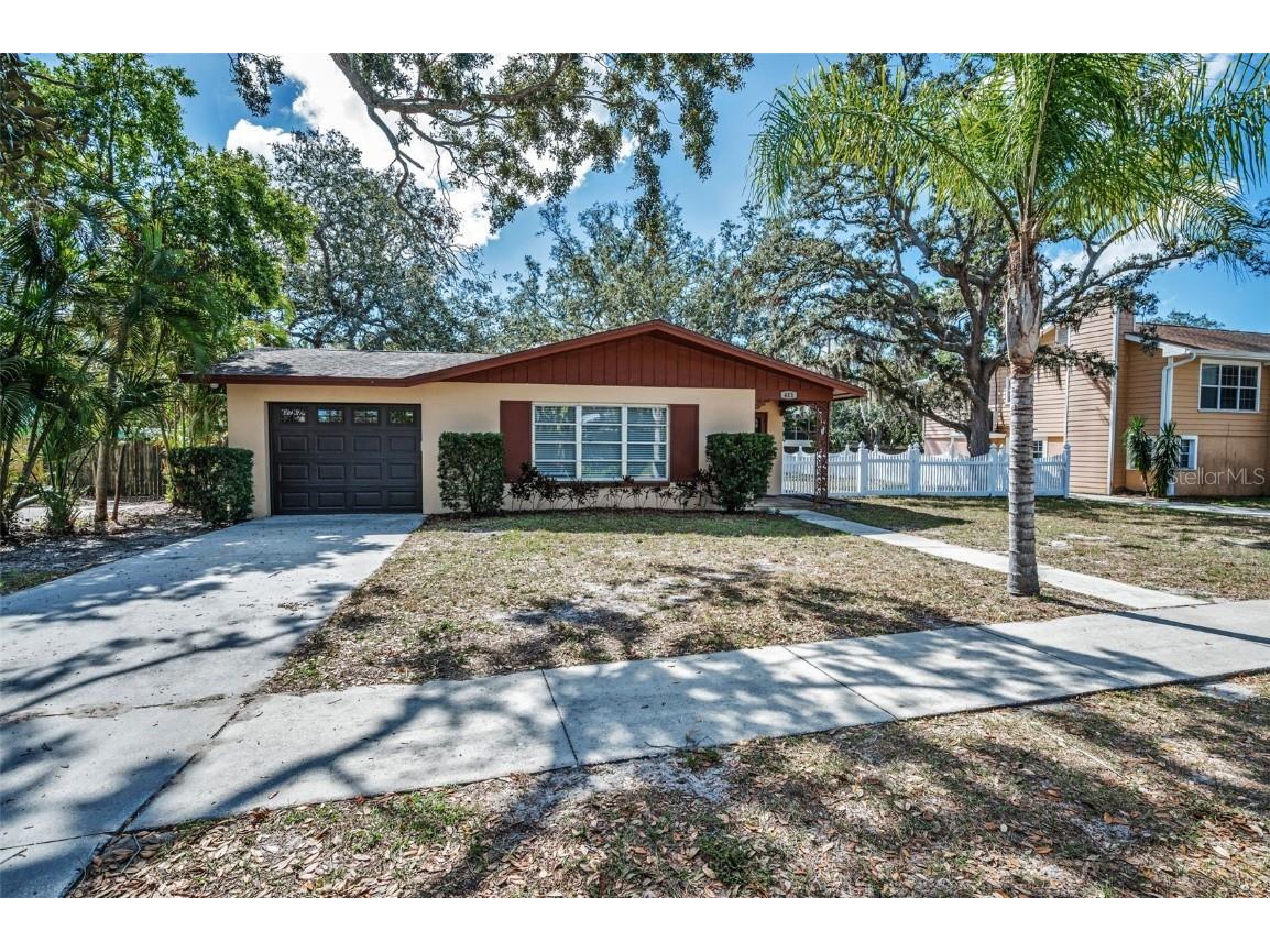 411 Kentucky Avenue Crystal Beach FL 34681 TB8351526 image1