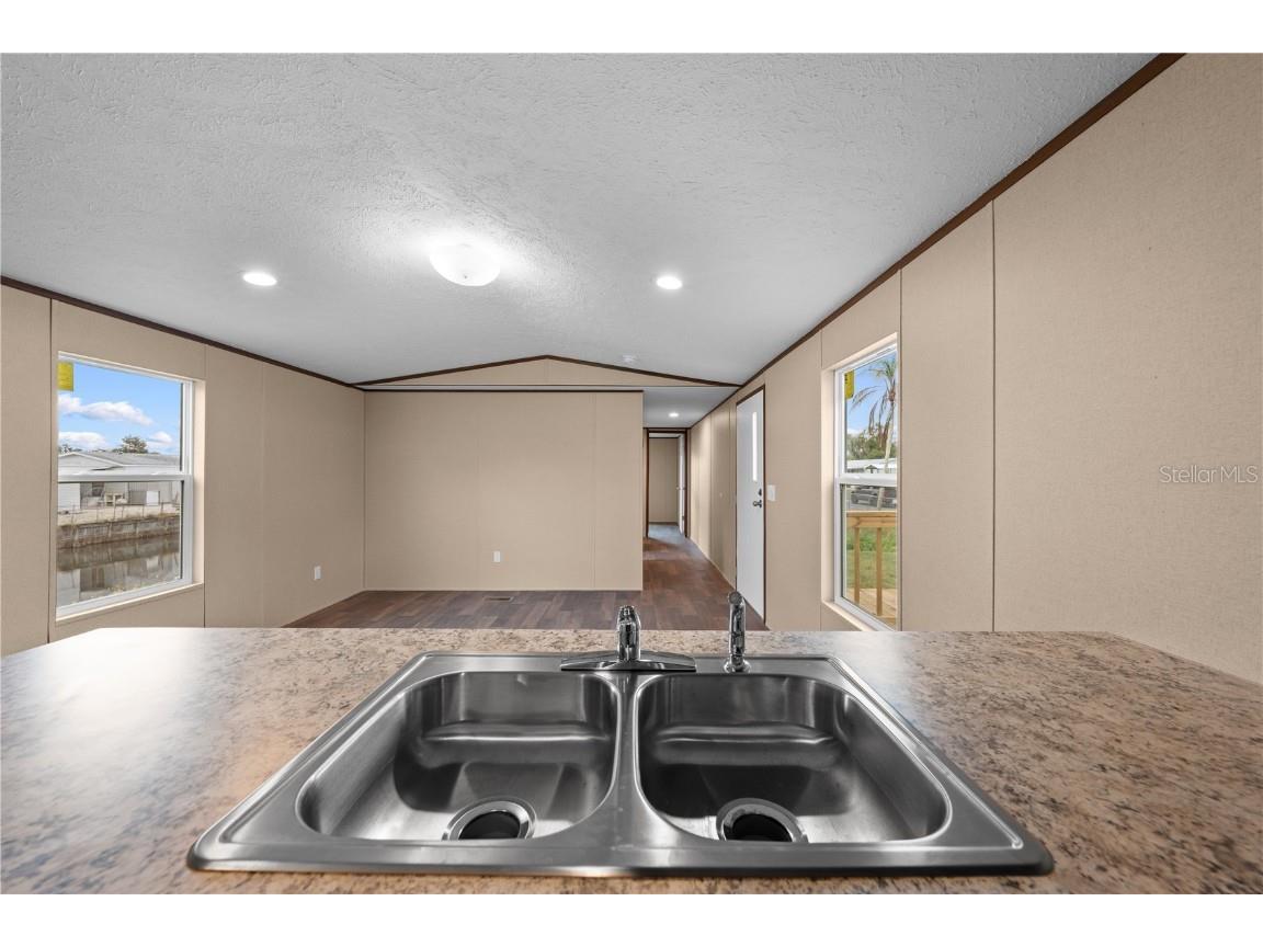 411 Lagoon Court Kenansville FL 34739 - LAKE MARIAN S5141121 image15
