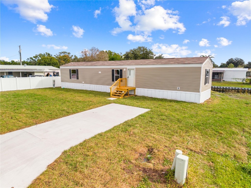 411 Lagoon Court Kenansville FL 34739 - LAKE MARIAN S5141121 image3
