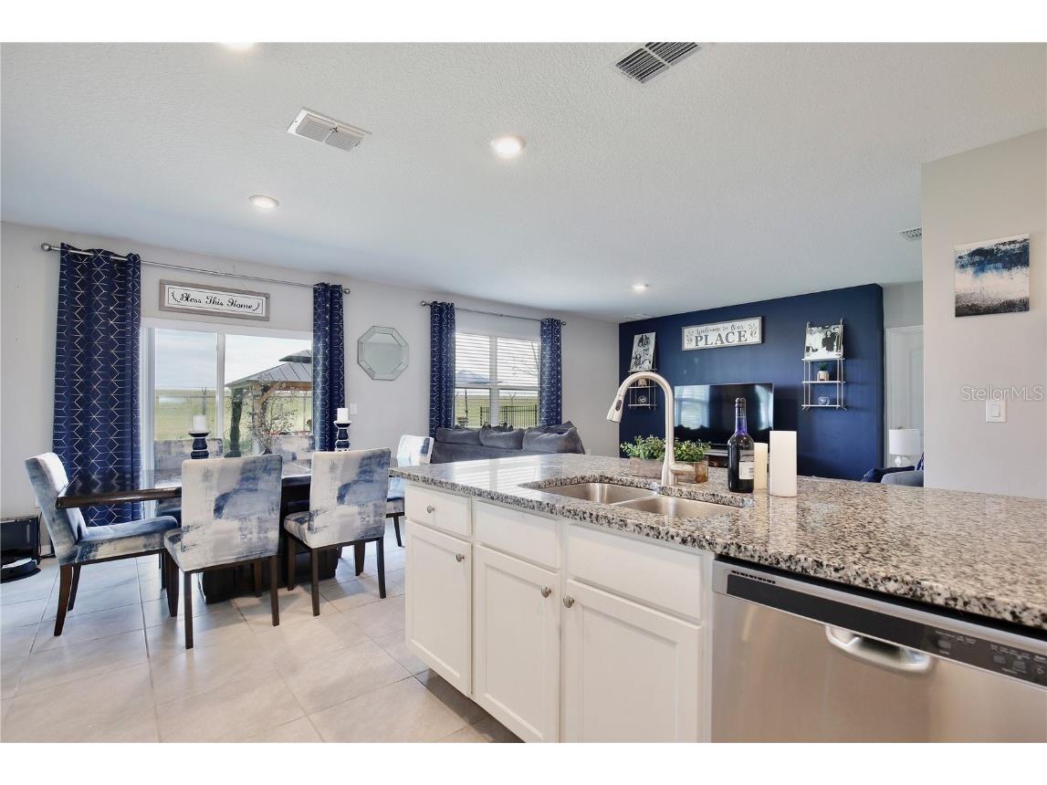 411 Lazio Circle Debary FL 32713 V4945839 image10