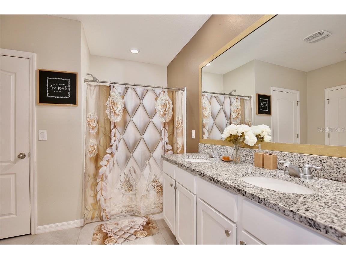 411 Lazio Circle Debary FL 32713 V4945839 image19