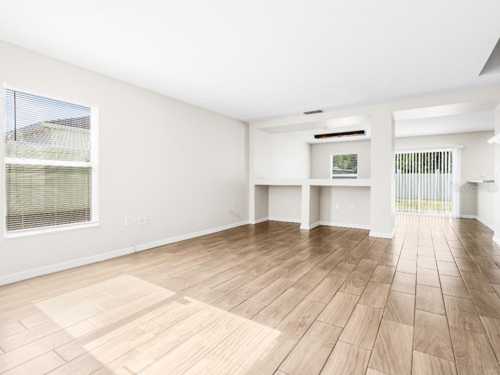 411 Manitoba Drive Kissimmee FL 34759 S5138938 image4