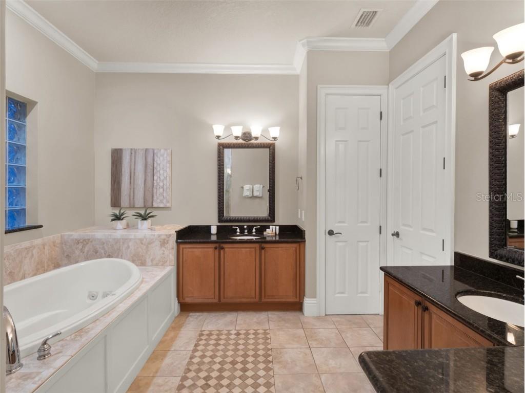 411 Muirfield Loop Reunion FL 34747 O6291525 image48