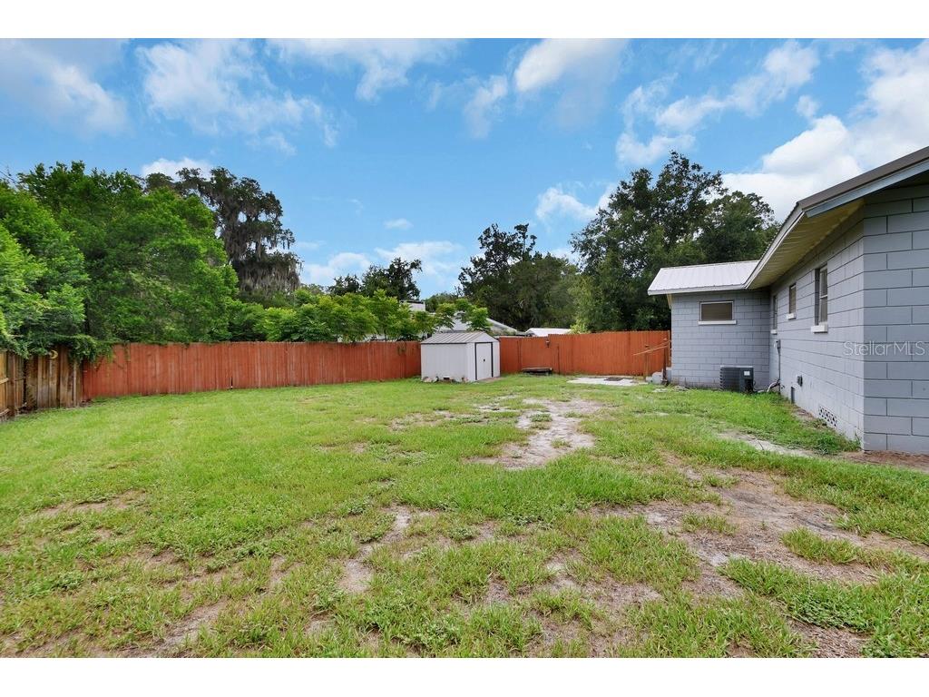411 N Blue Lake Terrace Deland FL 32724 V4950208 image25