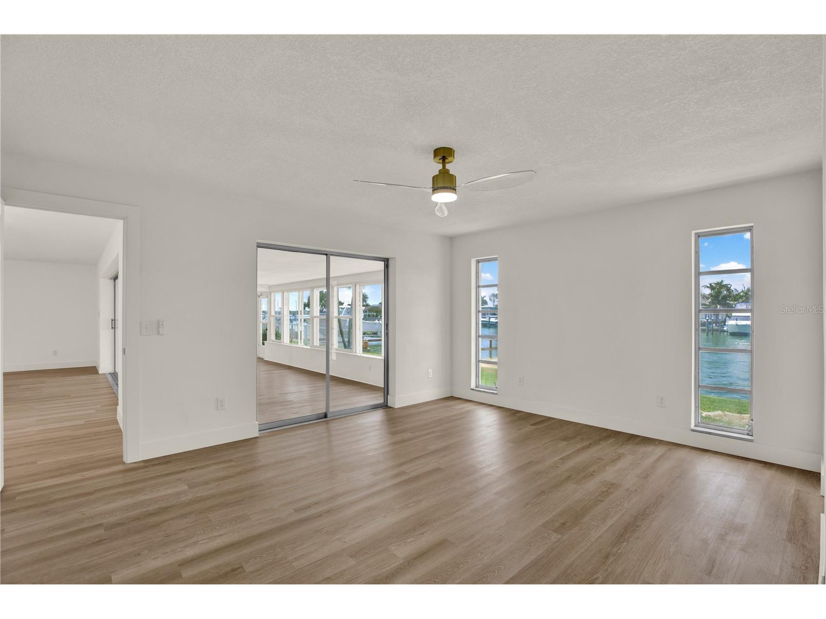 411 Palm Island NE Clearwater Beach FL 33767 TB8526168 image14