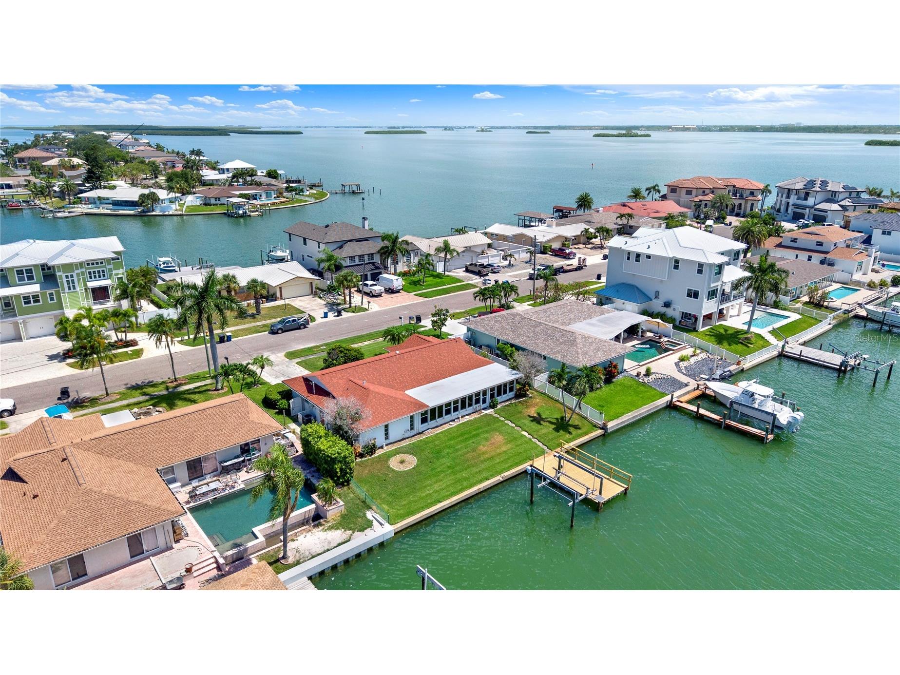 411 Palm Island NE Clearwater Beach FL 33767 TB8526168 image19