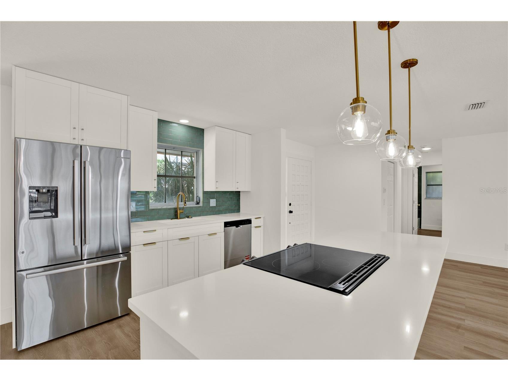 411 Palm Island NE Clearwater Beach FL 33767 TB8526168 image7