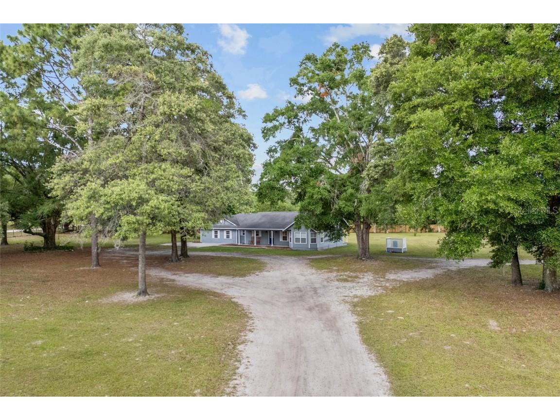 411 SW Thorne Lane, Fort White, FL, 32038 MLS GC521987 Edina Realty