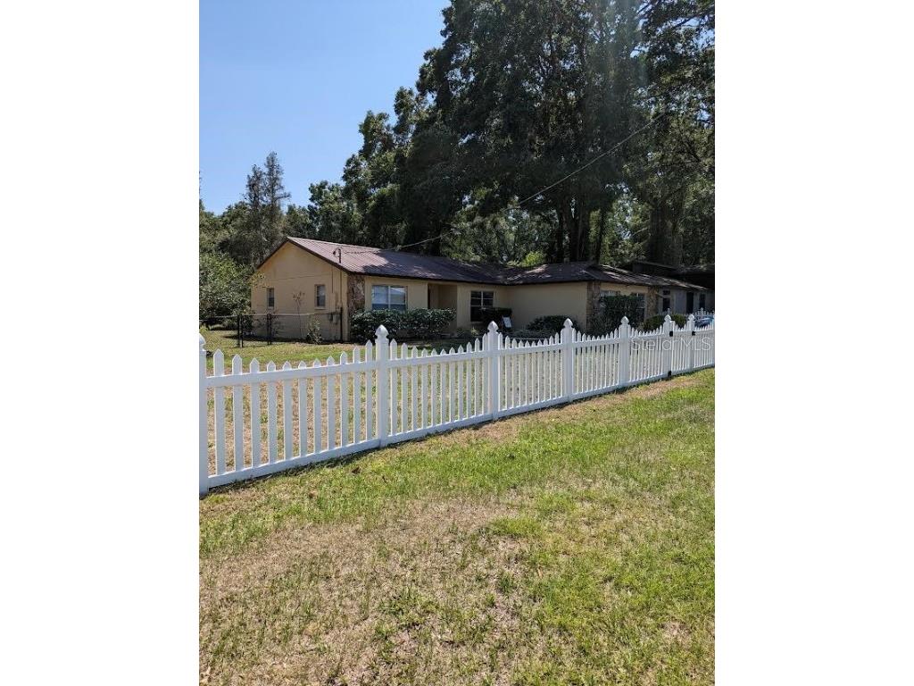 411 Tighe Avenue Seffner FL 33584 - LAKE WEEKS T3448377 image1