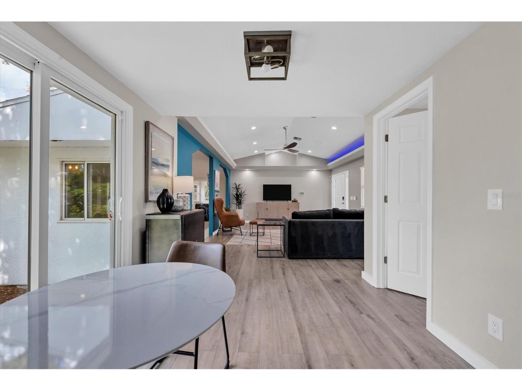 4110 Iola Drive Sarasota FL 34231 A4691495 image10