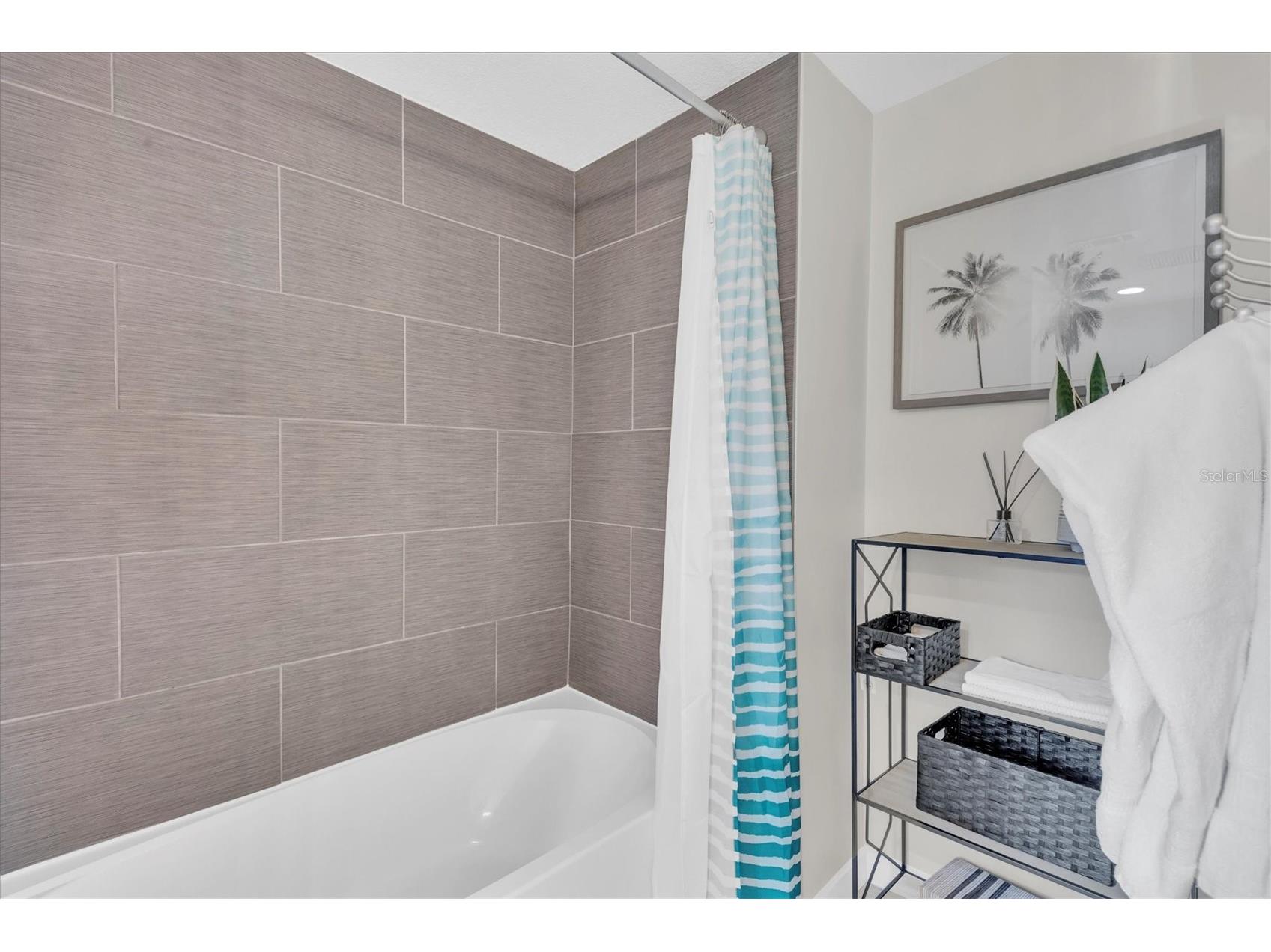 4110 Iola Drive Sarasota FL 34231 A4691495 image25