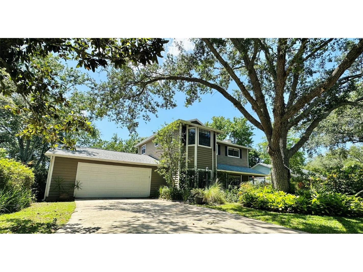 4110 Salmon Drive Orlando FL 32835 - Sand Lake O6108518 image1