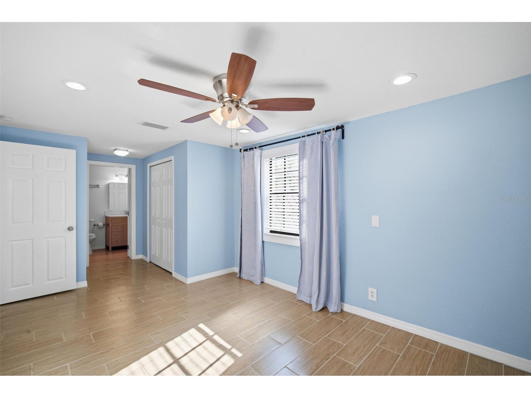 4110 W Leila Avenue Tampa FL 33616 TB8489387 image17