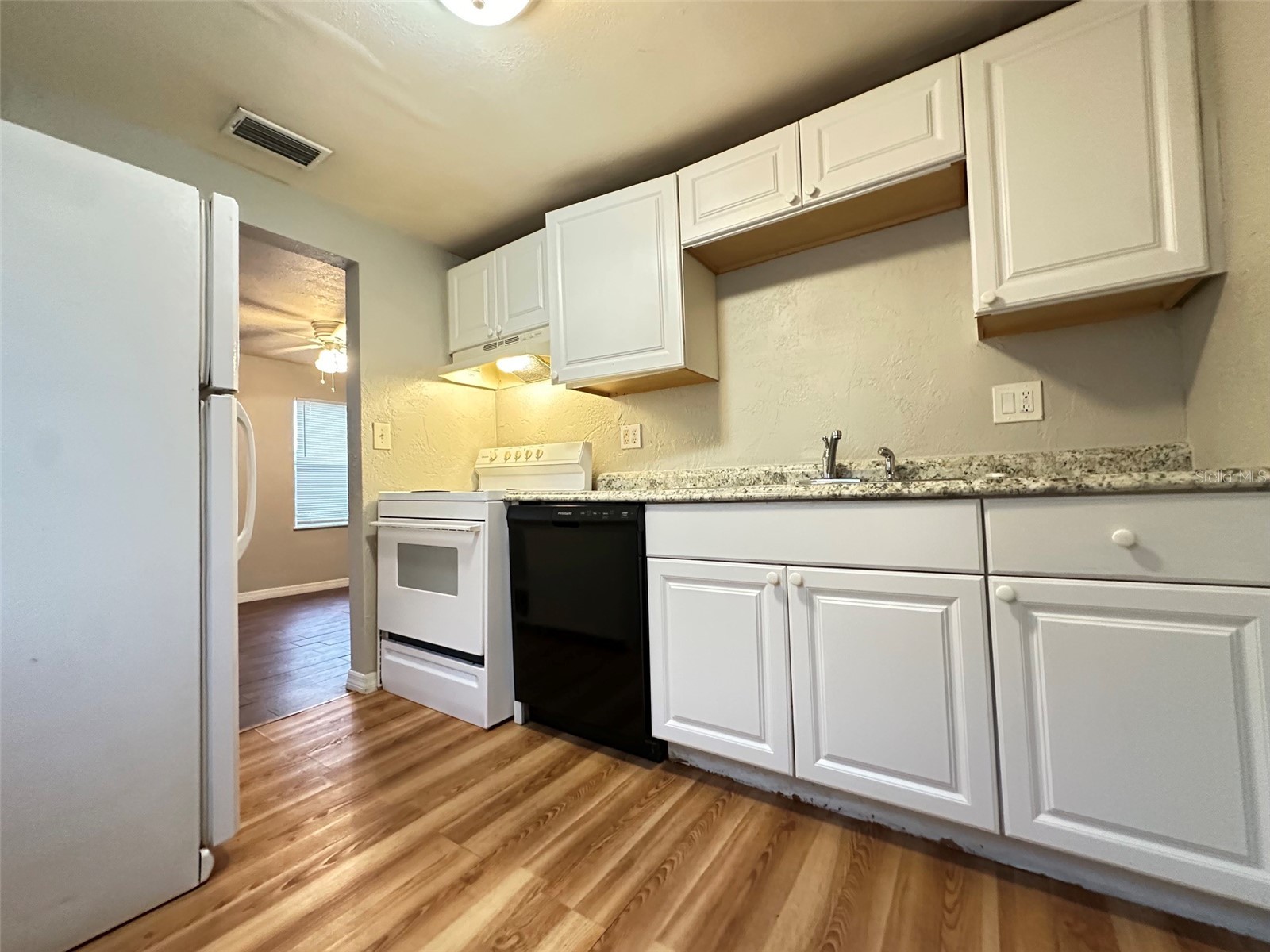4111 28th Street N Saint Petersburg FL 33714 TB8527833 image3