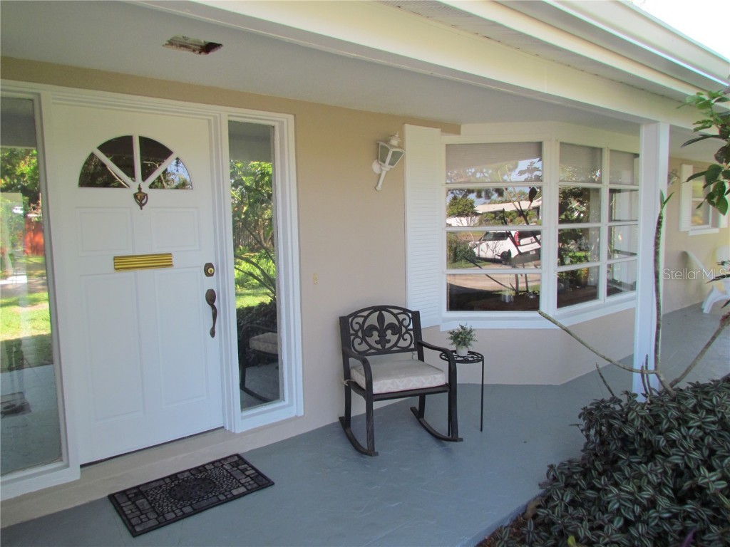 4111 52nd Avenue S Saint Petersburg FL 33711 U8195888 image1