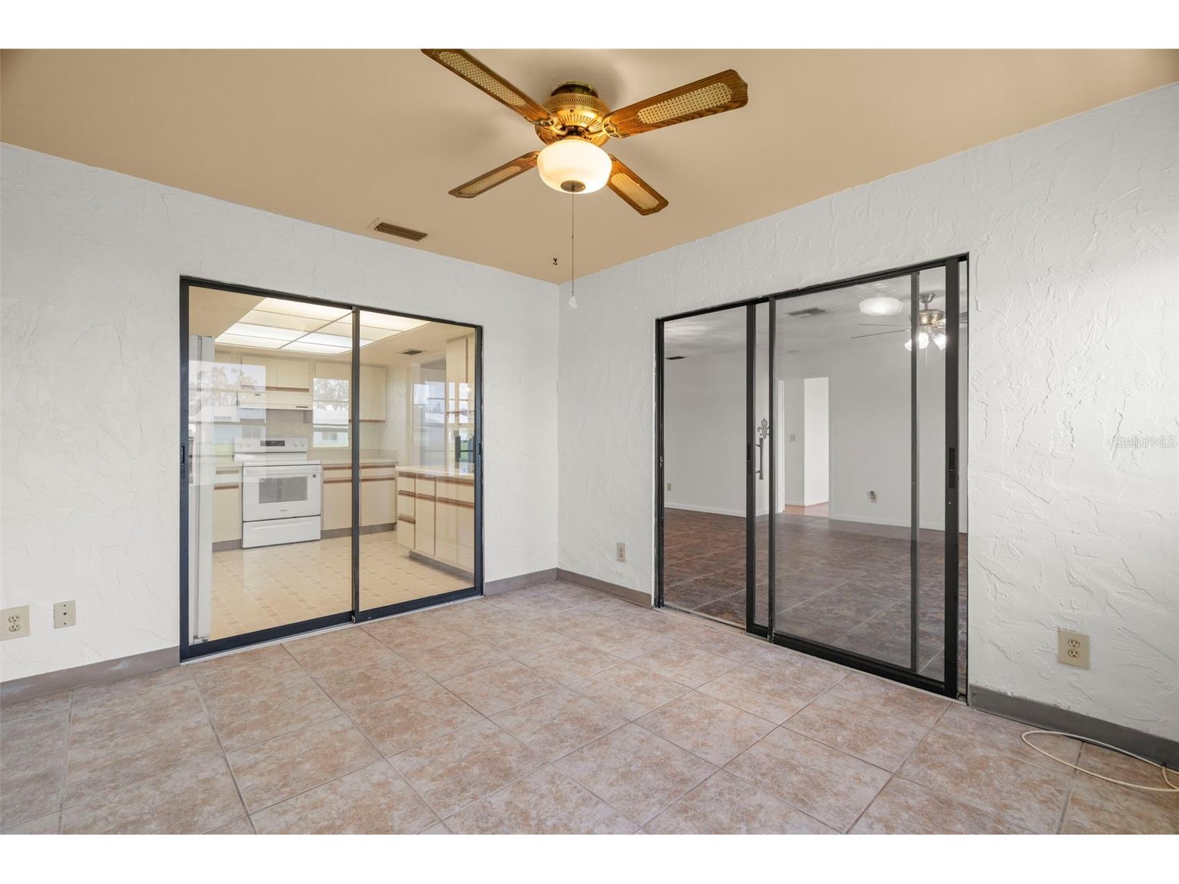 4111 89th Avenue N Pinellas Park FL 33782 TB8423604 image14