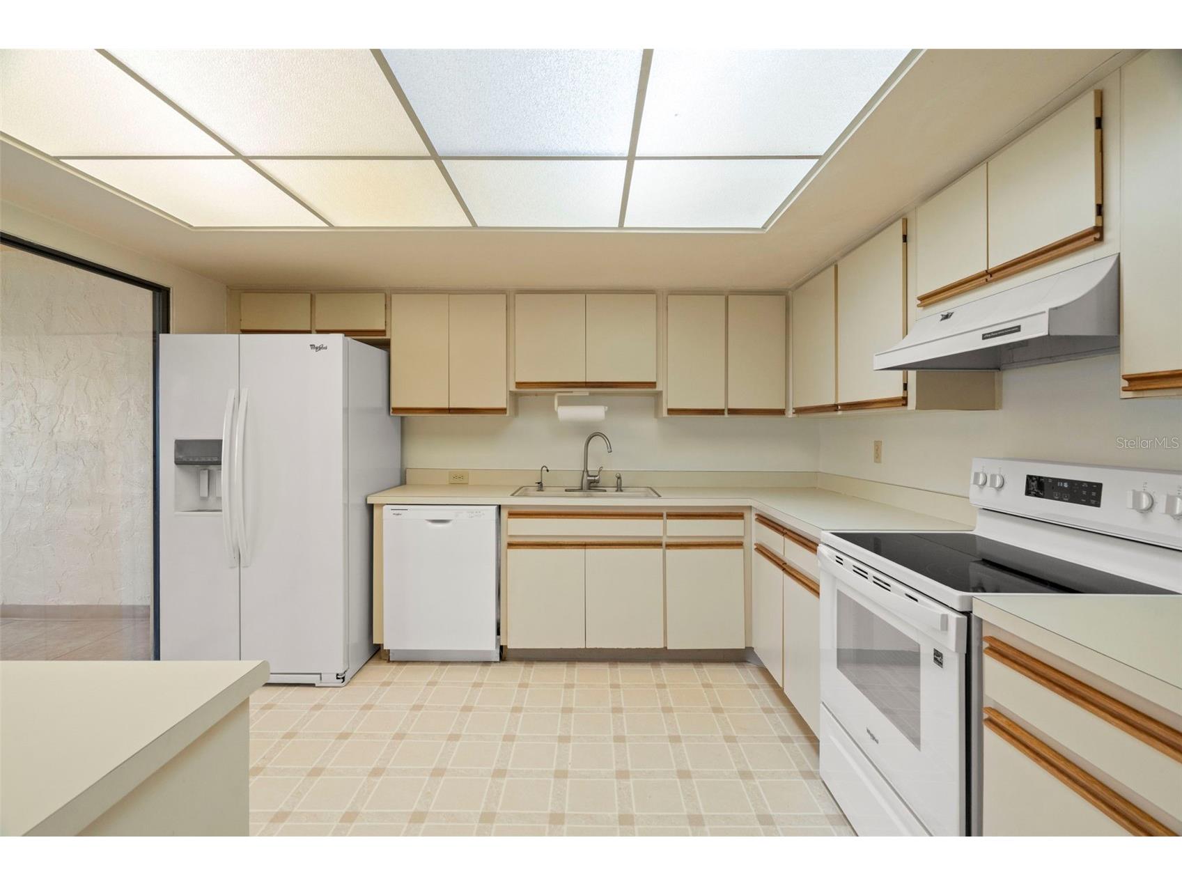 4111 89th Avenue N Pinellas Park FL 33782 TB8423604 image16