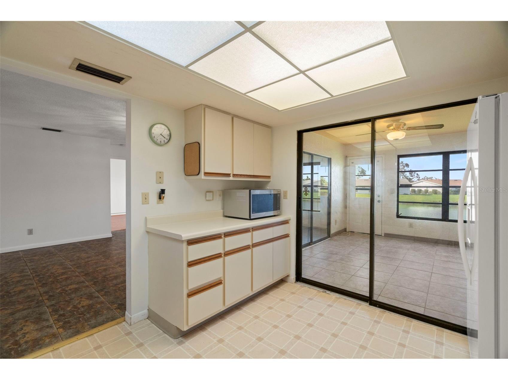 4111 89th Avenue N Pinellas Park FL 33782 TB8423604 image19