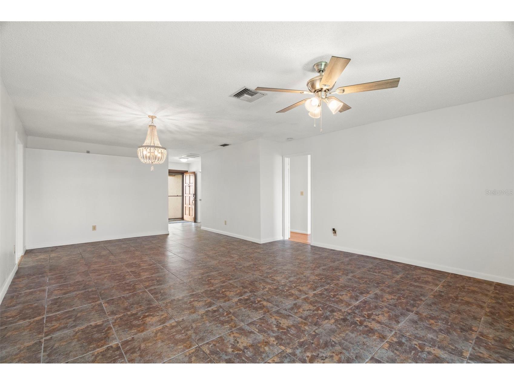 4111 89th Avenue N Pinellas Park FL 33782 TB8423604 image8