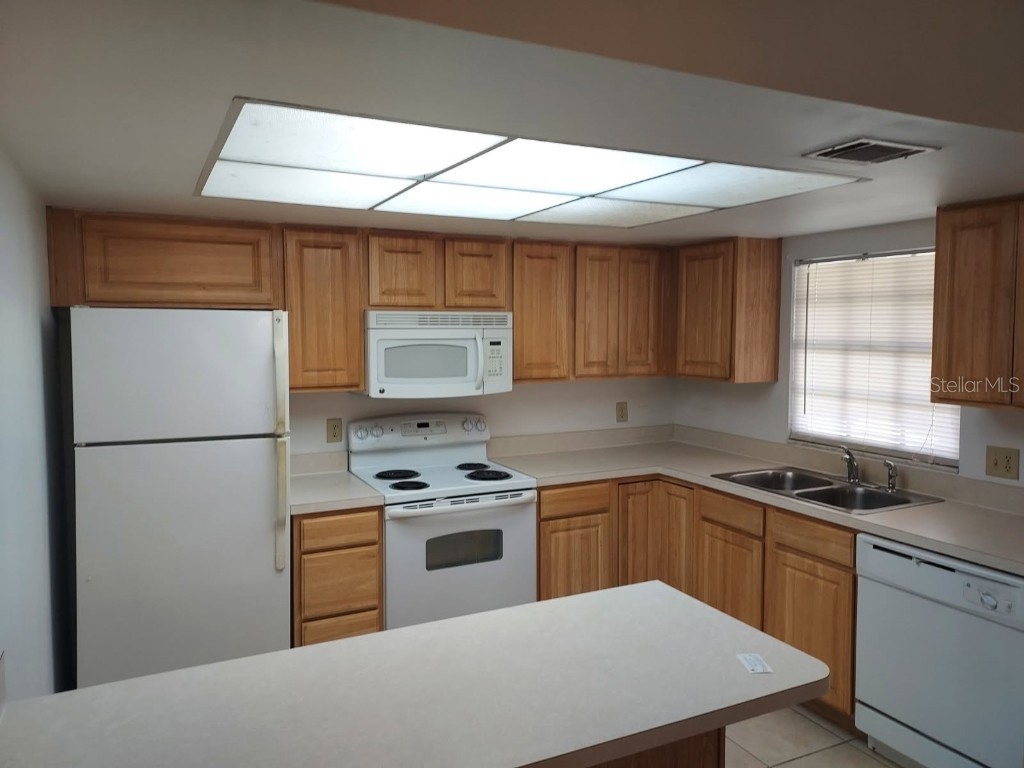 4111 Ashford Green Place #B203 Tampa FL 33613 TB8393850 image5