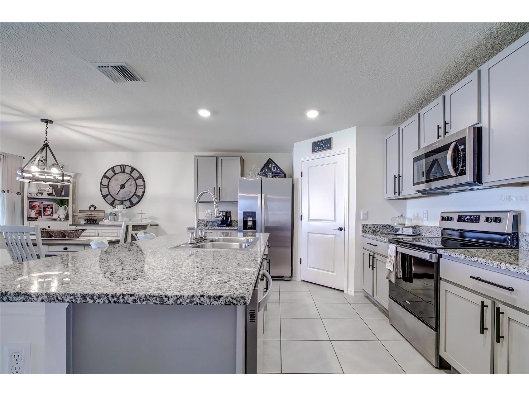 4111 Autumn Amber Drive Spring Hill FL 34609 OM726382 image19