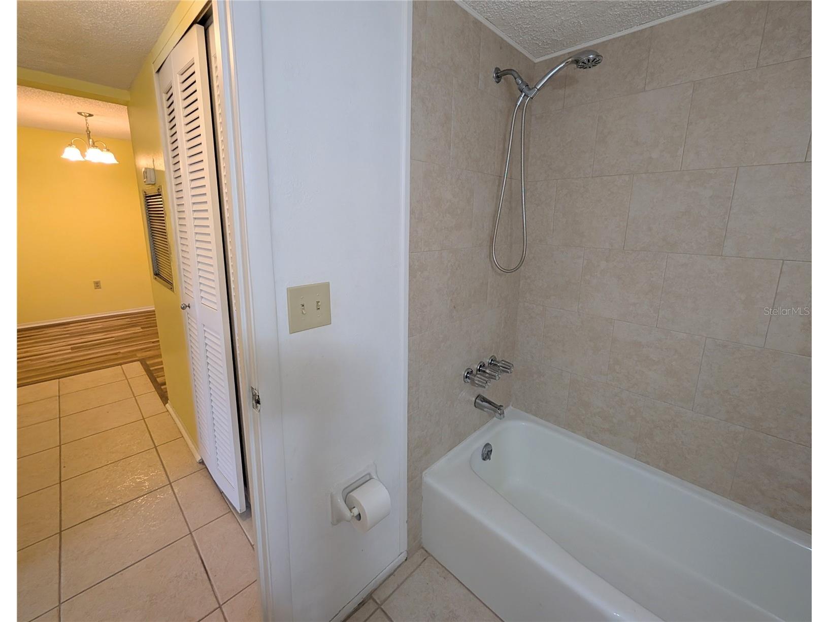 4111 Heron Way #E-103 Bradenton FL 34205 A4692468 image18