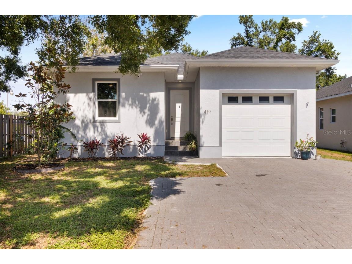 4111 Iola Drive Sarasota FL 34231 A4658175 image1