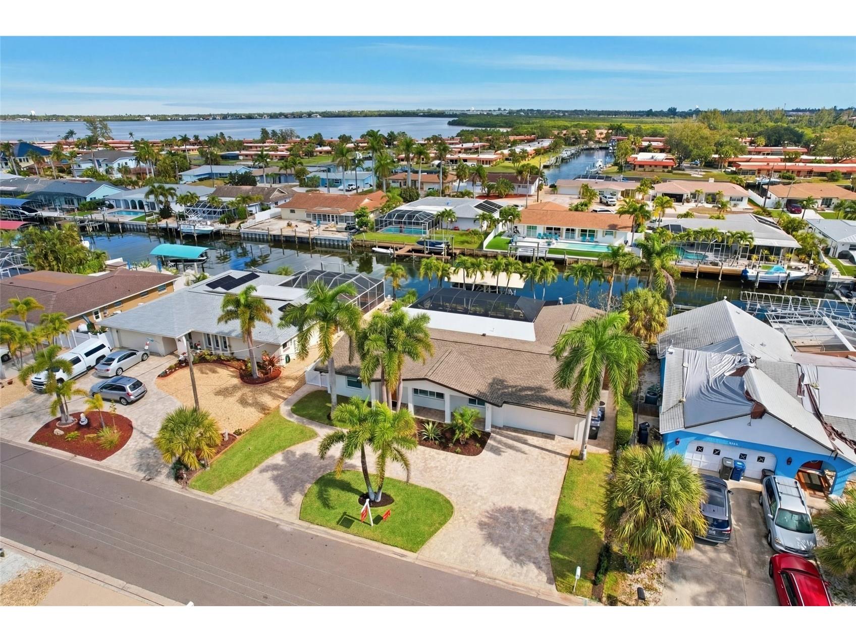 4111 Plumosa Terrace Bradenton FL 34210 - PALMA SOLA BAY A4679308 image1