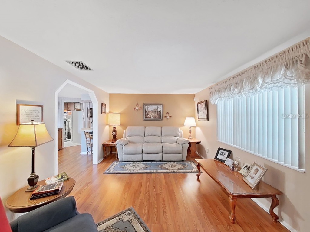 4111 Robinson Road Valrico FL 33594 TB8445653 image17