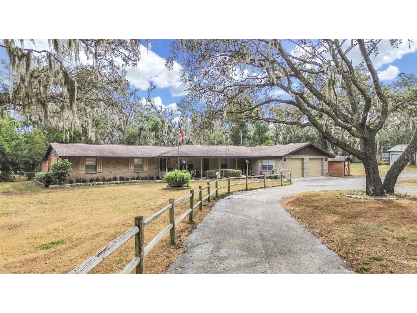 4111 Robinson Road Valrico FL 33594 TB8445653 image2