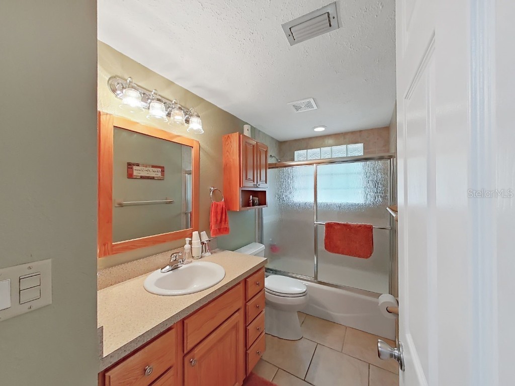 4111 Robinson Road Valrico FL 33594 TB8445653 image38