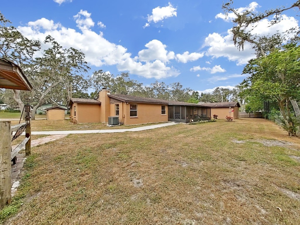 4111 Robinson Road Valrico FL 33594 TB8445653 image49