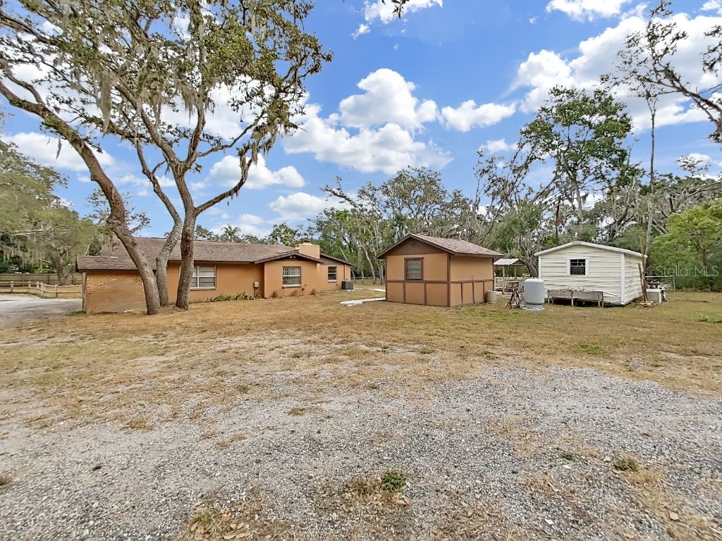 4111 Robinson Road Valrico FL 33594 TB8445653 image50