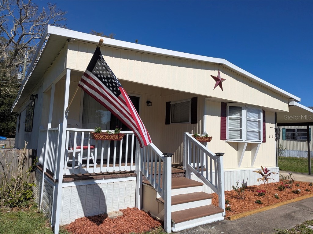 4111 Woodland Circle Deland FL 32724 V4940723 image1