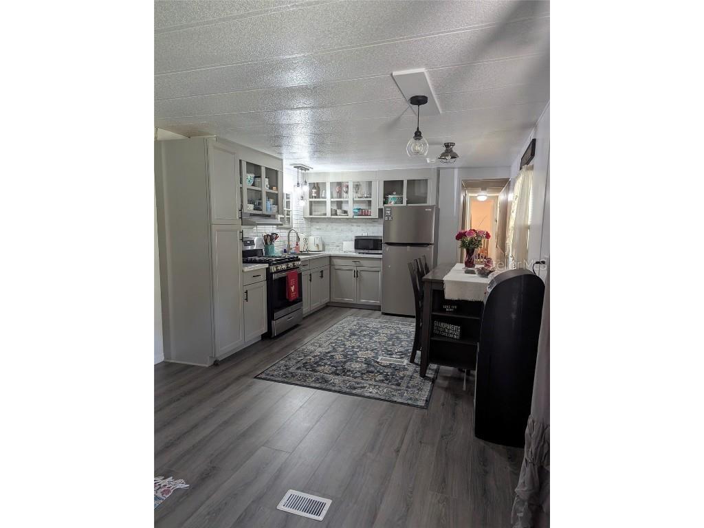 4111 Woodland Circle Deland FL 32724 V4940723 image14