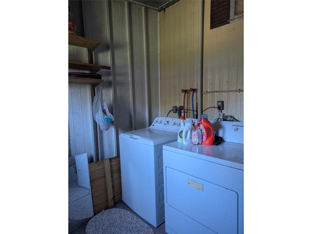 4111 Woodland Circle Deland FL 32724 V4940723 image27