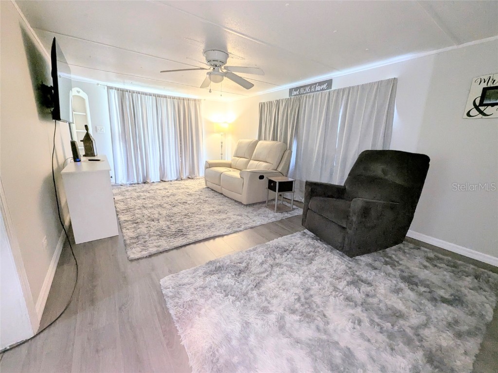 4111 Woodland Circle Deland FL 32724 V4940723 image9