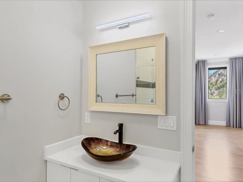 4112 Swift Rd Sarasota FL 34231 A4647482 image30