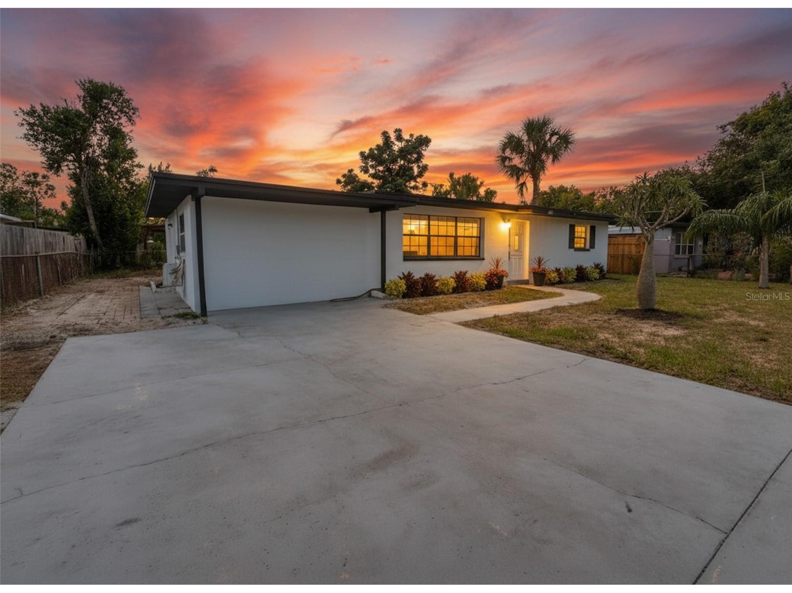 4112 W Fairview Heights Tampa FL 33616 TB8516681 image1