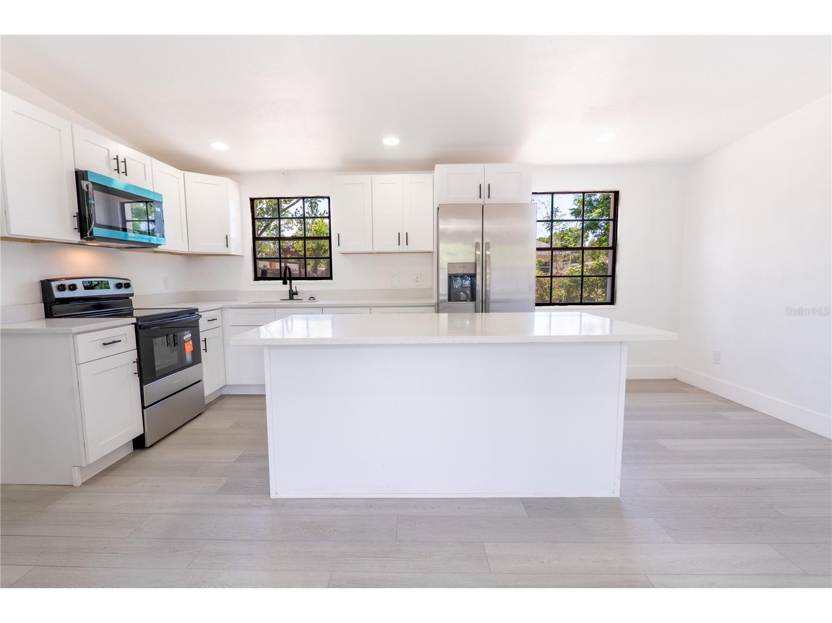 4112 W Fairview Heights Tampa FL 33616 TB8516681 image8